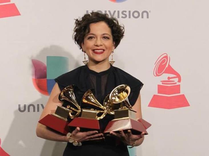 Latina… ‘Hasta la raíz’ Latina… ‘Hasta la raíz’