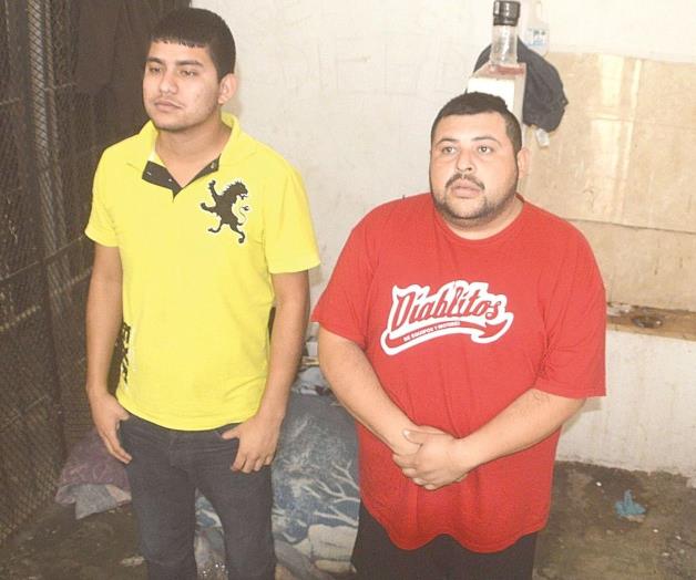 Detiene la PMEa dos asaltantes Detiene la PMEa dos asaltantes