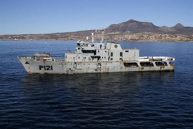 Hunden buque para crear el primer arrecife artificial en BC