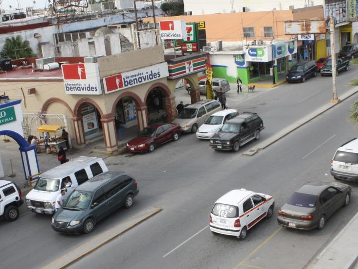 Denuncian robos de placas en dos colonias Denuncian robos de placas en dos colonias