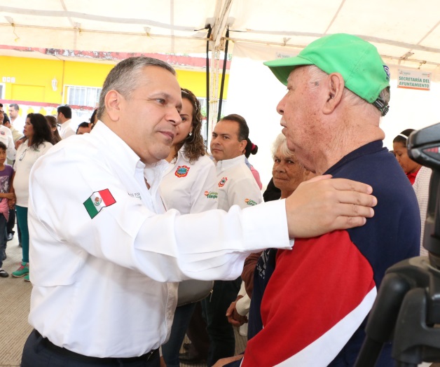 Trabajamos por Tampico con empeño y cariño como el primer día: G. Torres