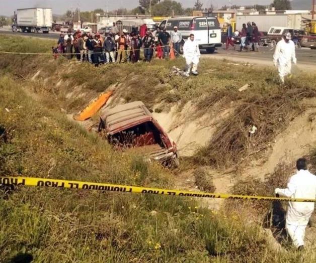 Mueren 2 en choque en Galeana