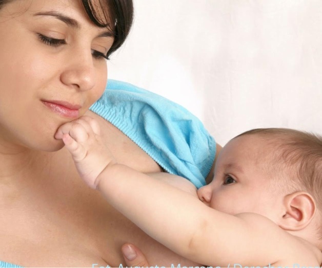 ¡Ya pueden amamantar en público en Brasil!