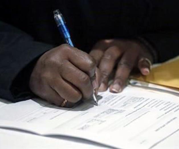 Aumentan desempleo e informalidad