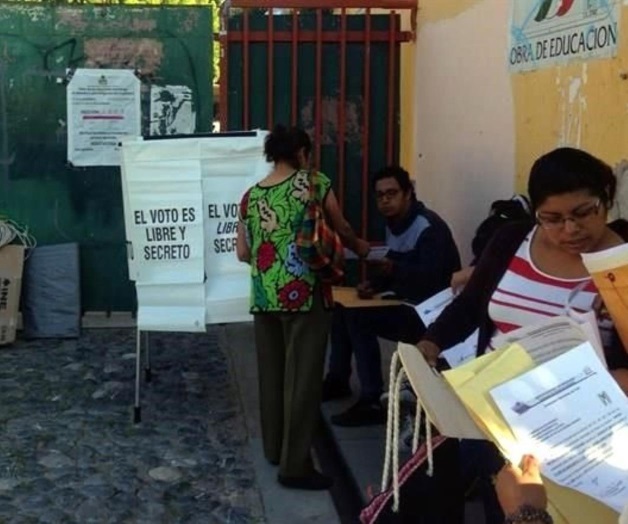 Acuden a votar por Alcalde en Tixtla