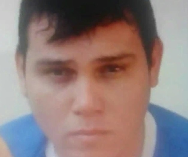 Amaga a exnoviacon revelar videos