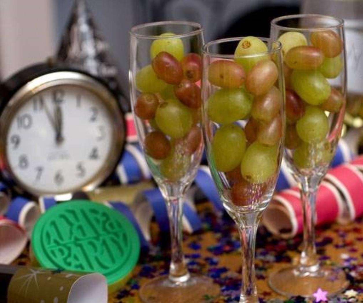 El origen de la tradición de comer 12 uvas en nochevieja