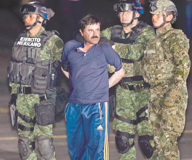 Recapturan a ‘El Chapo’ en Los Mochis: 5 muertos. Cae a sangre y fuego Recapturan a ‘El Chapo’ en Los Mochis: 5 muertos. Cae a sangre y fuego