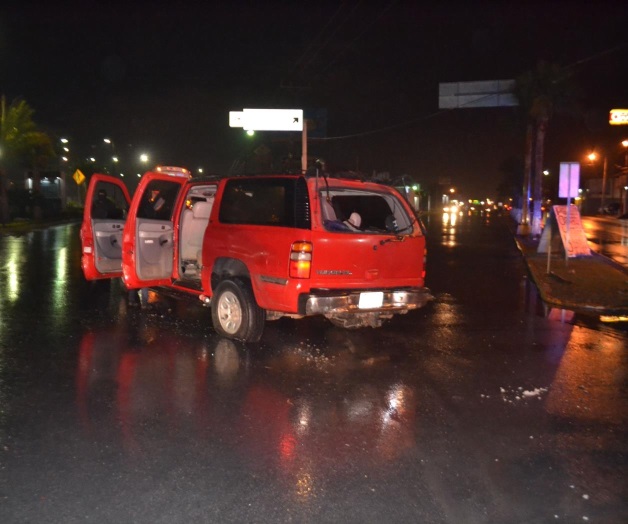 Uno de los ocupantes recibió un proyectil. Balea PF a familia