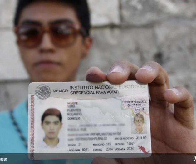 Mexicanos en Reino Unido tramitarán credencial de INE a mediados de 2016