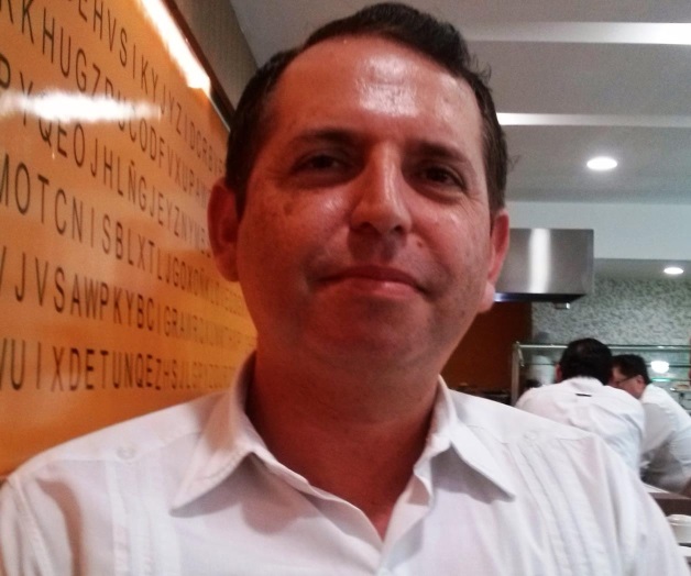 Pide a aspirantes propuestas reales