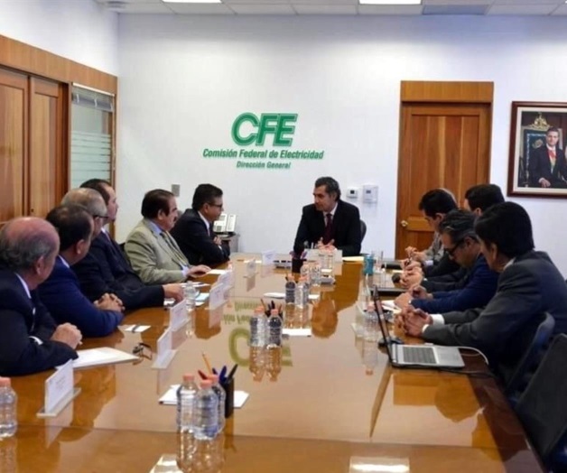 Rompe Sindicato de Electricistas con CFE