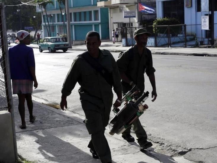 Moviliza Cuba 9 mil militares por zika Moviliza Cuba 9 mil militares por zika