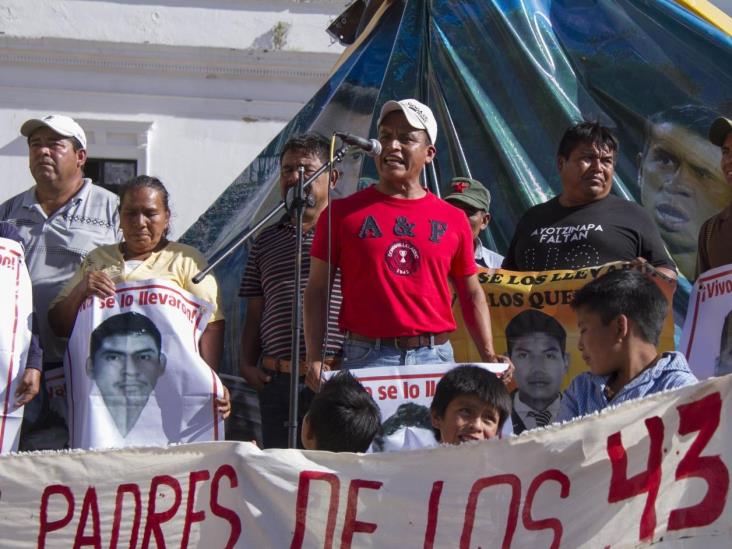 Padres de los 43 realizarán caravana de la CDMX a Matamoros Padres de los 43 realizarán caravana de la CDMX a Matamoros