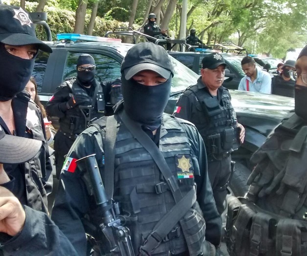 Resuelven demandas de estatales