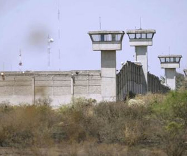 Sorpresivo cateo en penal de Puente Grande