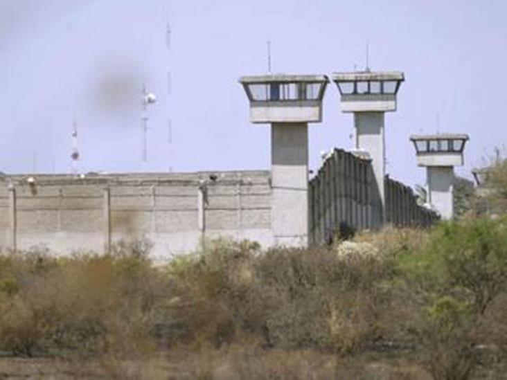 Sorpresivo cateo en penal de Puente Grande Sorpresivo cateo en penal de Puente Grande
