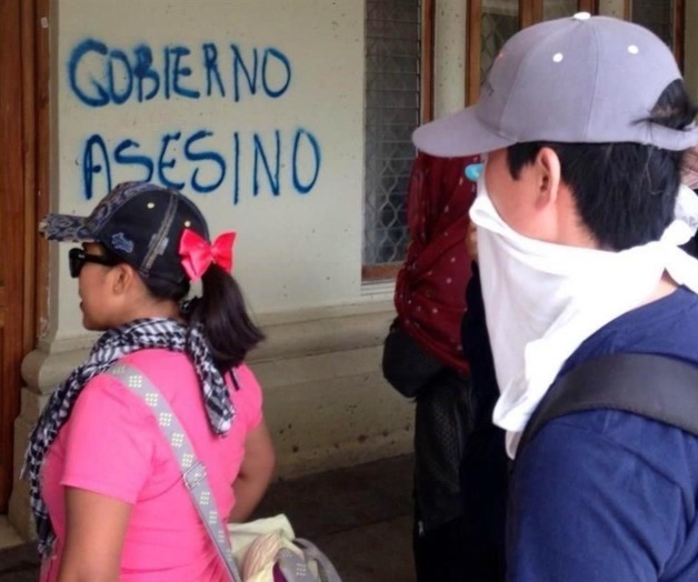 Marchan a 17 meses del caso Iguala