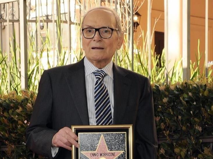 Recibe su estrella en Hollywood Recibe su estrella en Hollywood