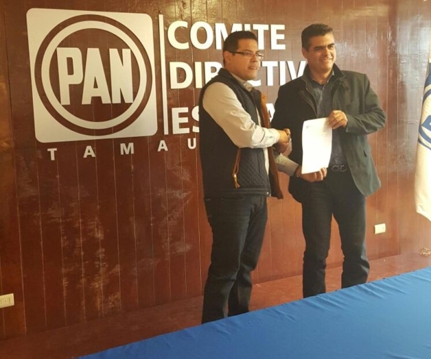 Salta otro ‘gallo’ por Alcaldía