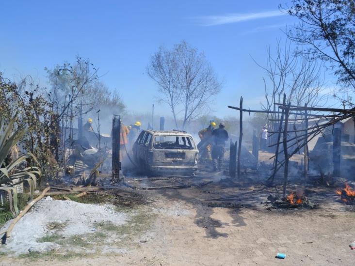 En la carretera Ribereña. Queda familia sin nada En la carretera Ribereña. Queda familia sin nada