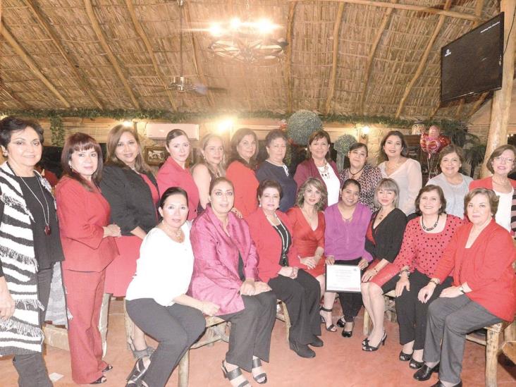 Celebran tradicional Noche con Damas Celebran tradicional Noche con Damas
