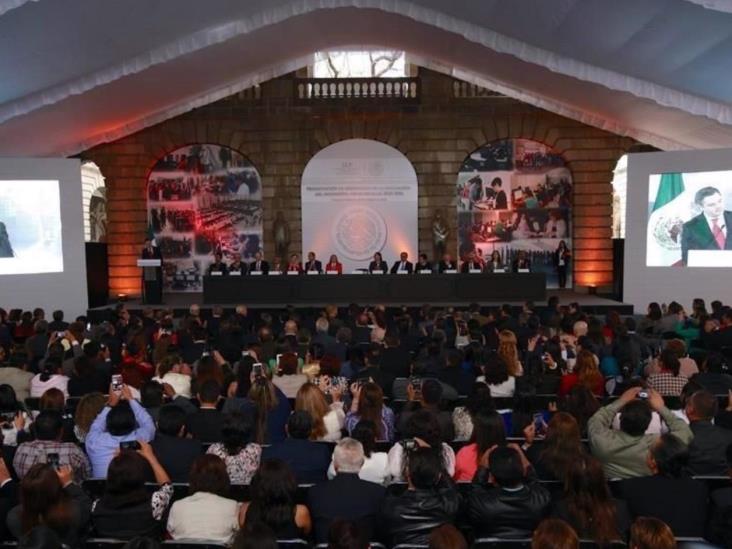 Despide SEP a 3 mil 360 maestros Despide SEP a 3 mil 360 maestros