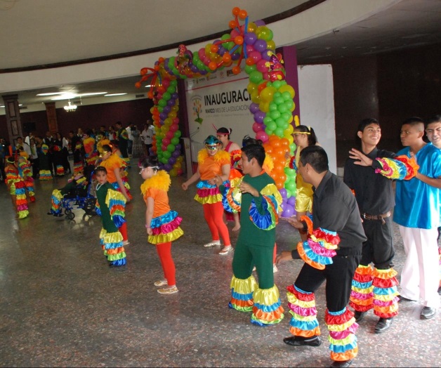 Dan inicio al Mes de Educación Especial Dan inicio al Mes de Educación Especial