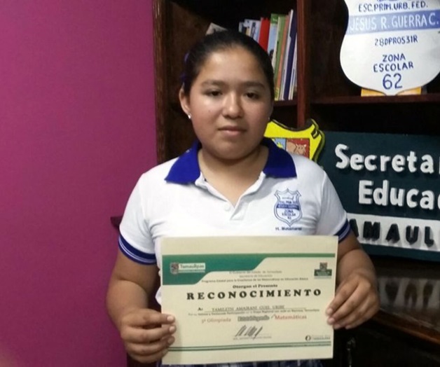 Gana alumna Jugandocon las Matemáticas