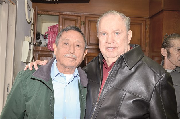 Acompañan un año más a su amigo Acompañan un año más a su amigo