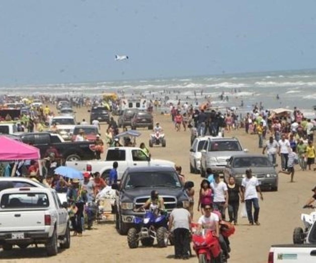 Tienen buenas ventasen la playa Costa Azul