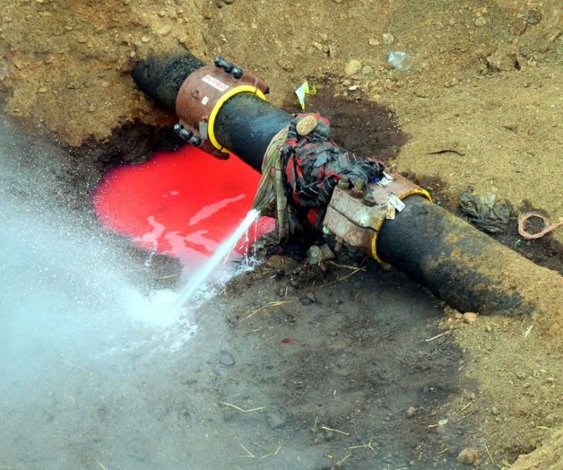 Abre Pemex línea para reportar robos