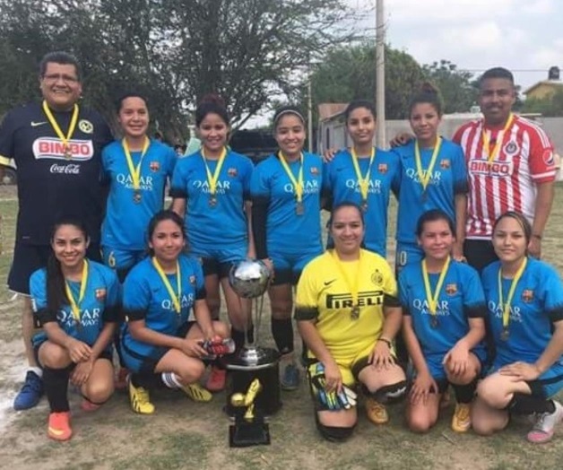 Se corona Alfa Dental en futbol femenil