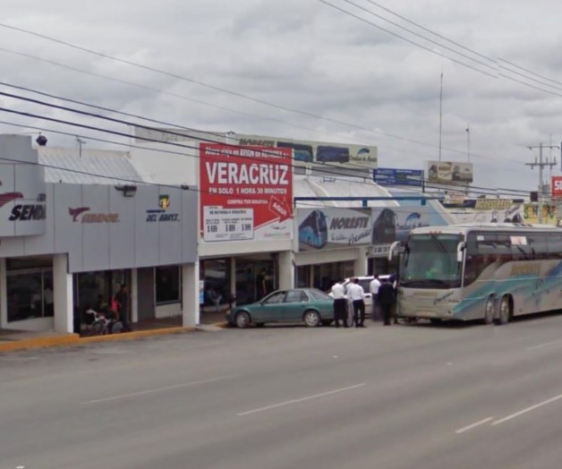 Roban línea de autobuses; En el boulevard Hidalgo