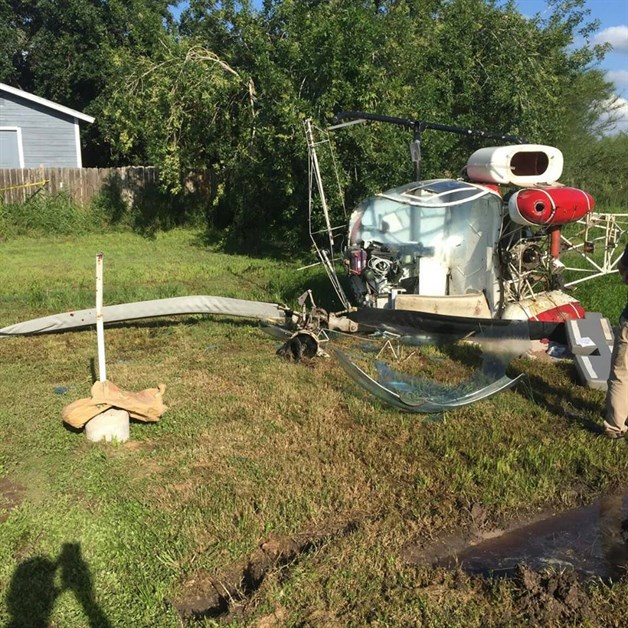 Cae helicópteroen una área rural