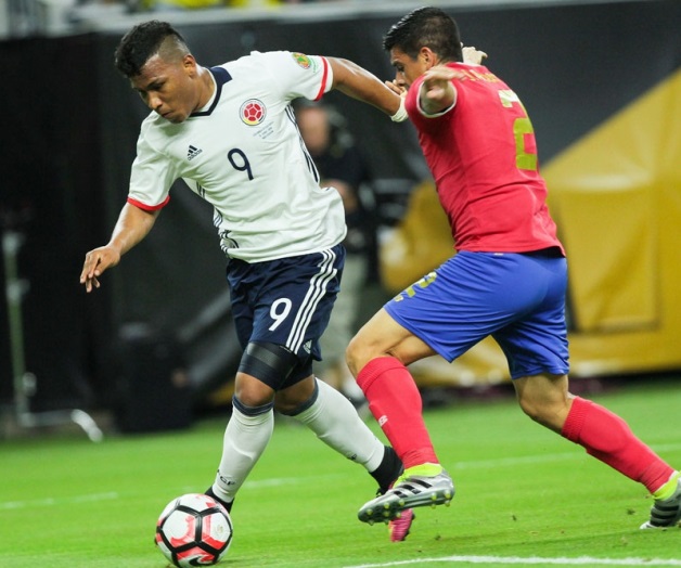 Chile mejora su versión, golea a Panamá y ahora va con México