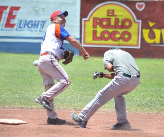 Mentor López se va al frente