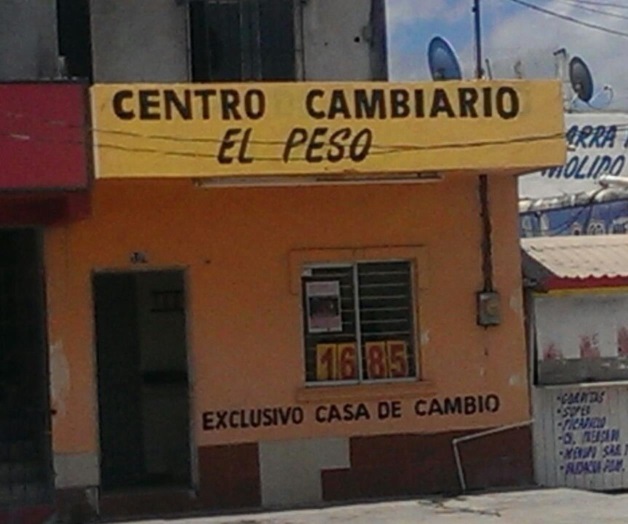 Escasean los dólares