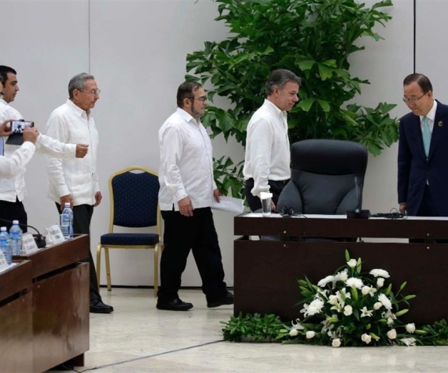 Santos y FARC confirman cese al fuego