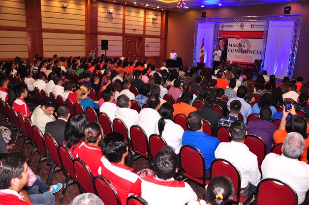 ‘Saldremos de la crisis cuando trabajemos más’