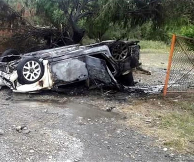 Muere conductor al volcar su auto en la carretera Ribereña Muere conductor al volcar su auto en la carretera Ribereña