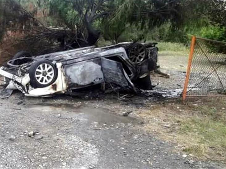 Muere conductor al volcar su auto en la carretera Ribereña Muere conductor al volcar su auto en la carretera Ribereña
