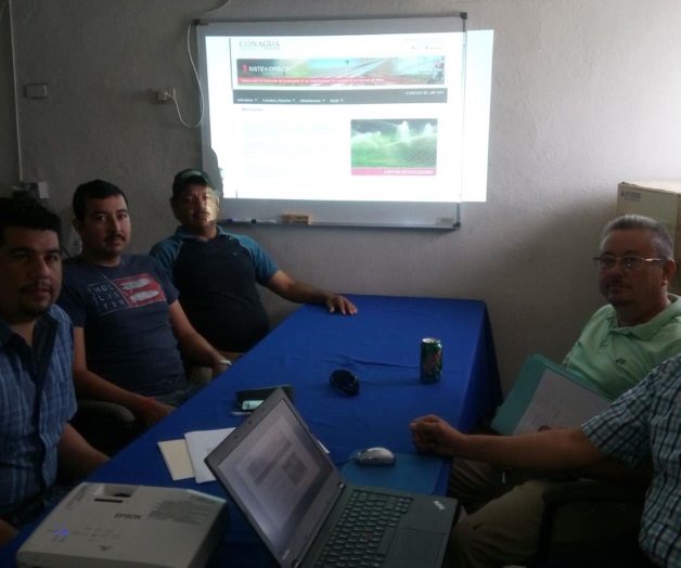 Capacitan a gerentes en desempeño de módulos de riego