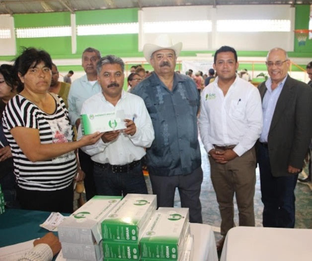 Hoy la entrega de focos ahorradores Hoy la entrega de focos ahorradores