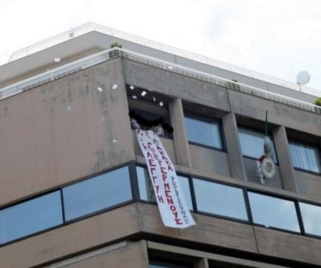 Allanan Embajada de México en Atenas