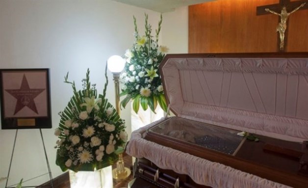 Llevarán restos de Lupe Tijerina al pueblo de Linares para despedirlo