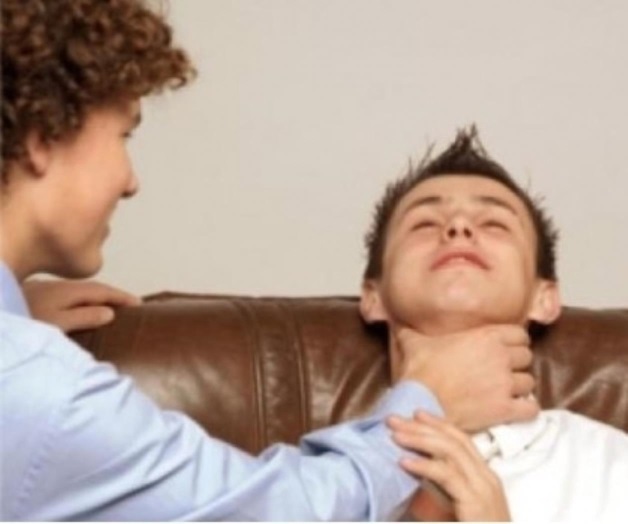 Choking game: El reto de internet que ha cobrado 400 vidas Choking game: El reto de internet que ha cobrado 400 vidas