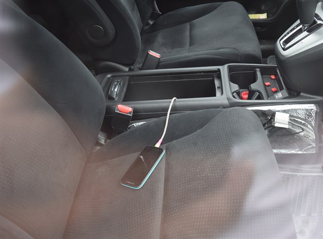 Hallan federales camioneta robada