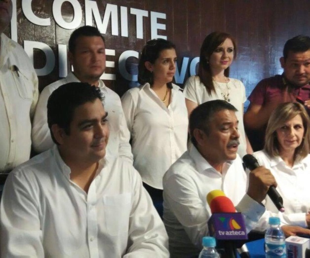 Se registran Francisco Elizondo y Ismael García para dirigir el PAN Se registran Francisco Elizondo y Ismael García para dirigir el PAN