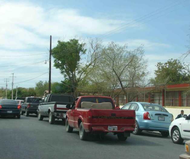 Refuerzan presencia y operativos de vigilancia en las zonas escolares Refuerzan presencia y operativos de vigilancia en las zonas escolares